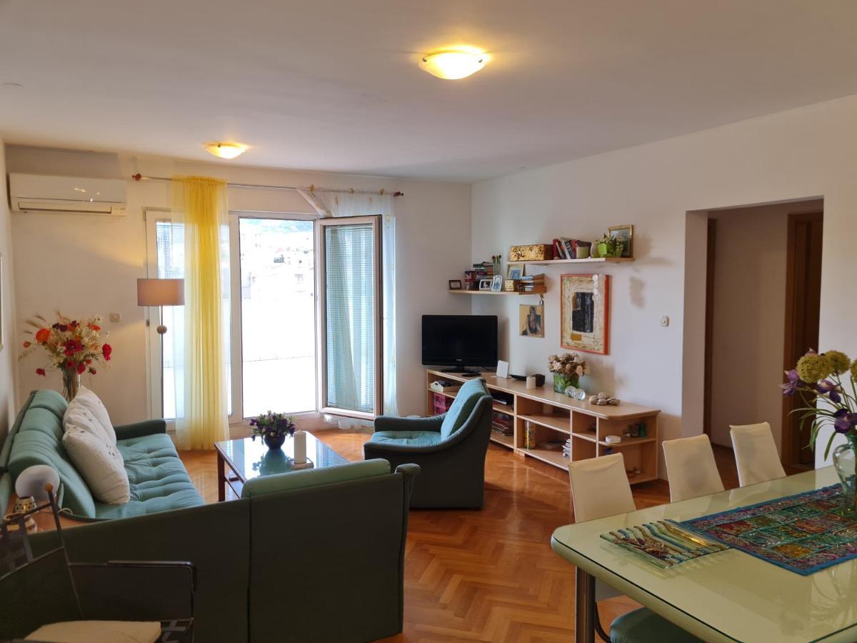 מאקרסקה Apartment Silva, 50M From Beach מראה חיצוני תמונה