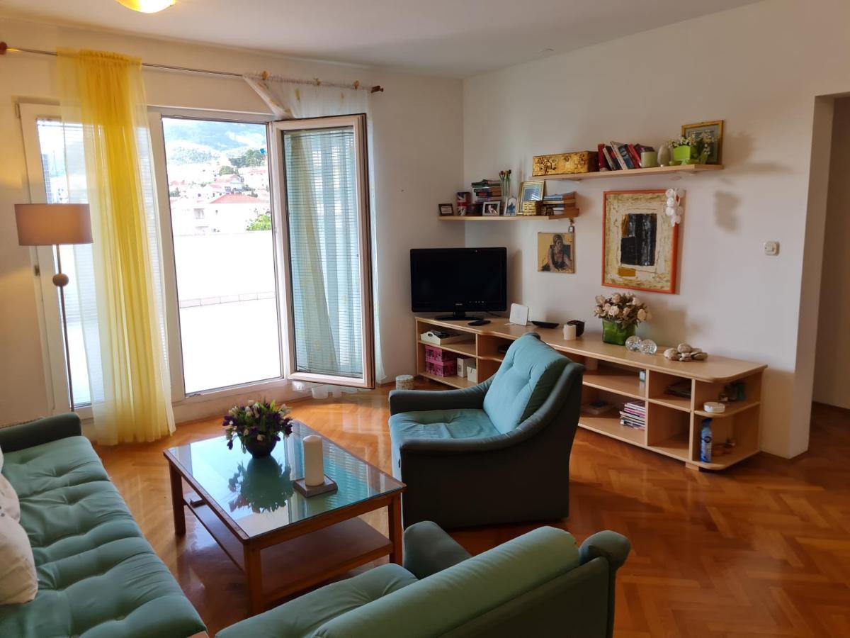 מאקרסקה Apartment Silva, 50M From Beach מראה חיצוני תמונה