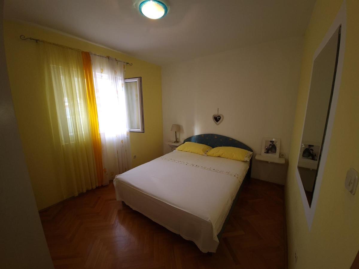 מאקרסקה Apartment Silva, 50M From Beach מראה חיצוני תמונה