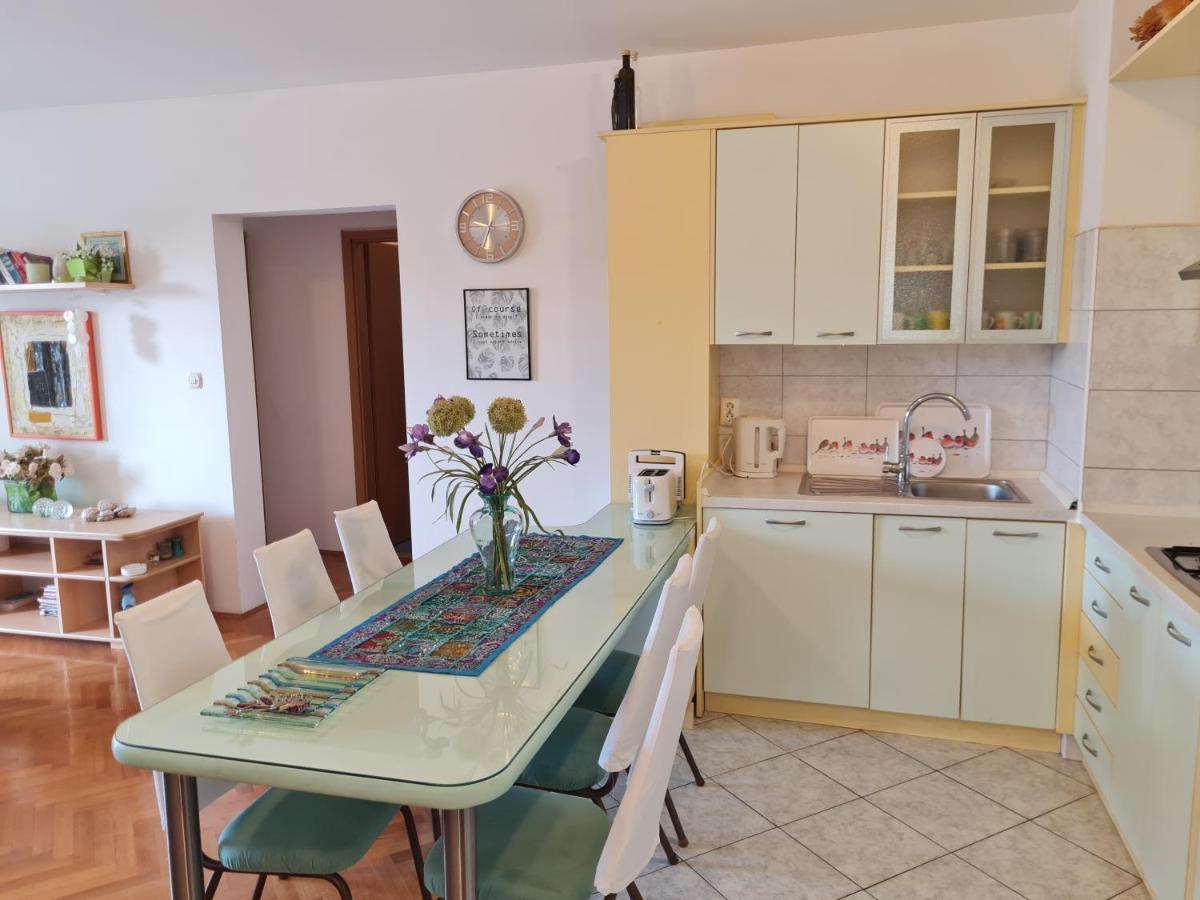 מאקרסקה Apartment Silva, 50M From Beach מראה חיצוני תמונה