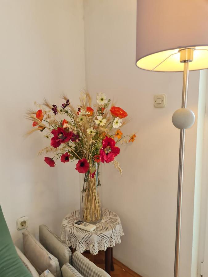 מאקרסקה Apartment Silva, 50M From Beach מראה חיצוני תמונה